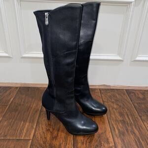 ADRIENNE VITTADINI Black Leather 9.5 Knee High Boots 3.5” Stiletto Full Zipper